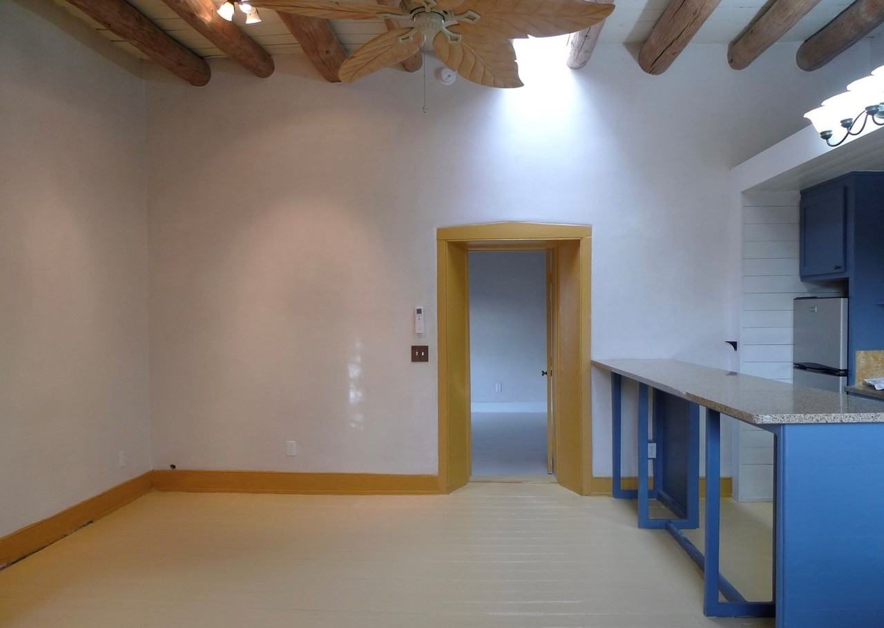 573 W San Francisco St #A - Photo 5 of 13