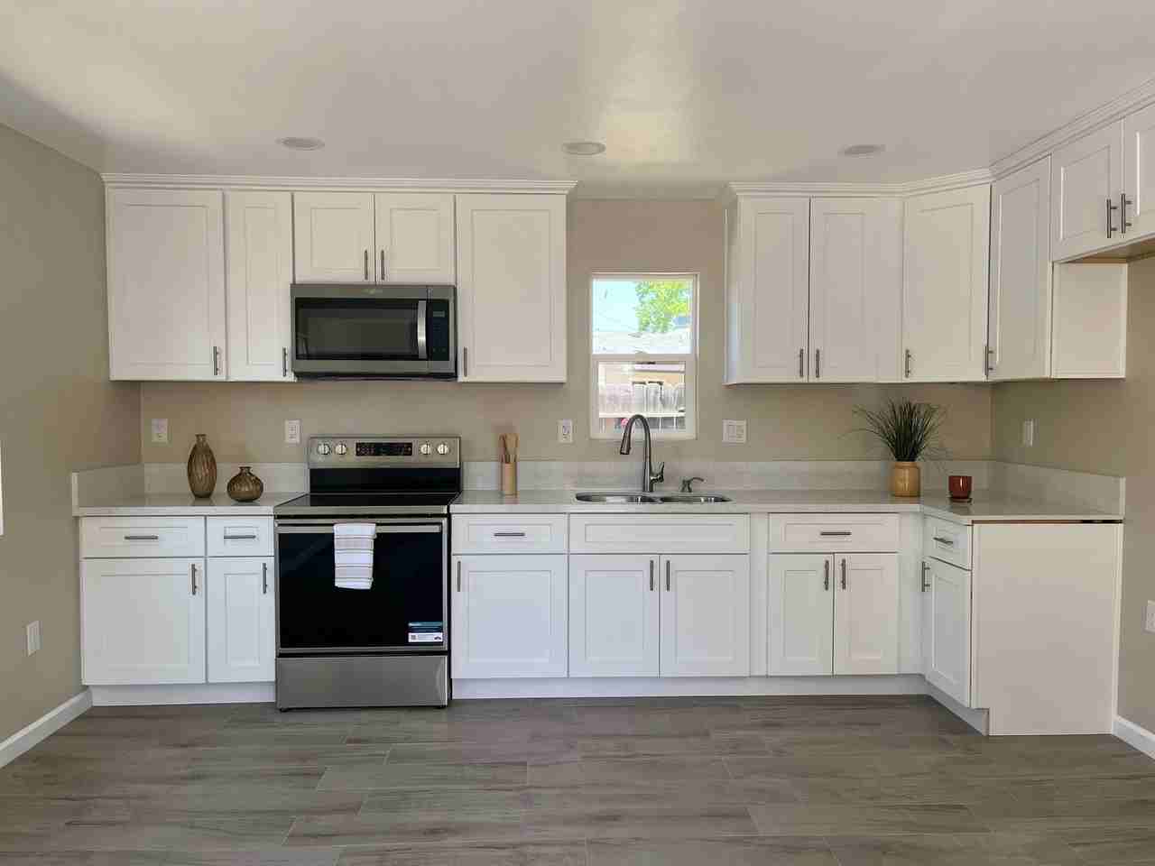 Penny Dr (8903) - Photo 2 of 7