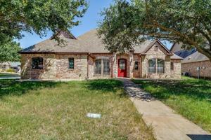 featured image of 101 Prairie Dunes Dr