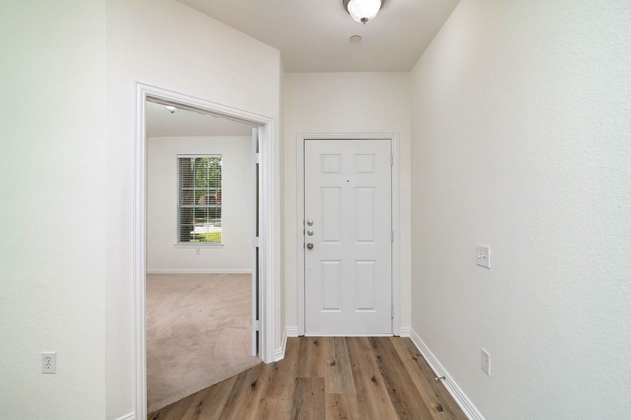 3428 Paisano Trl - Photo 7 of 35