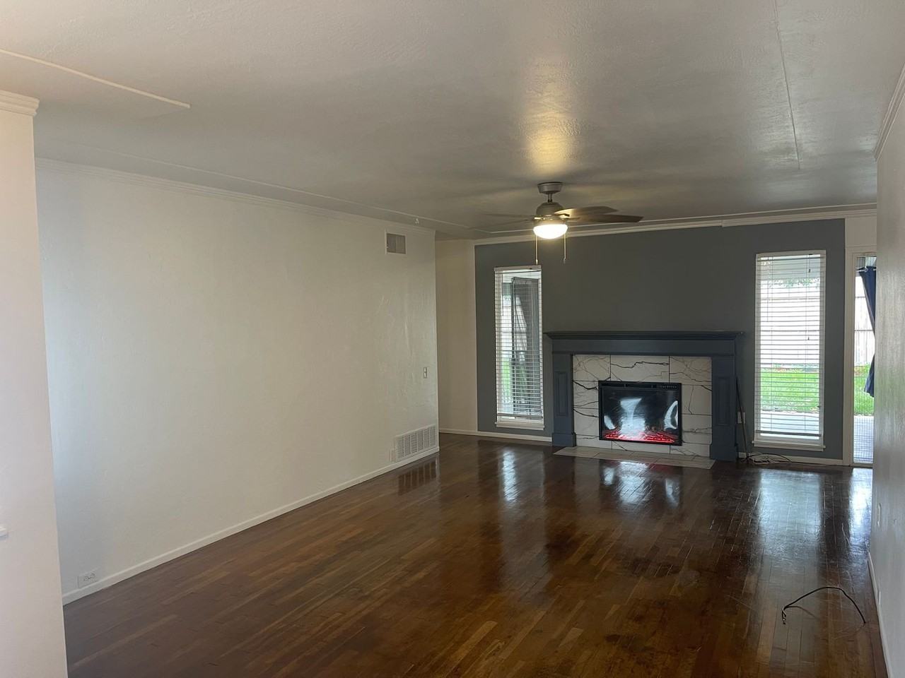717 Paloma Ave - Photo 3 of 27