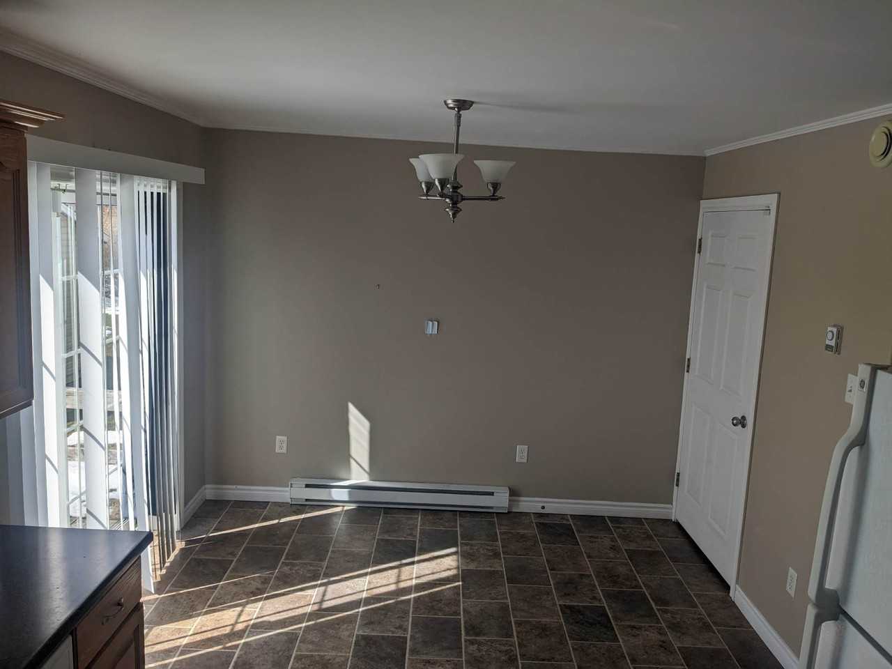 31 Breeze Dr #1 - Photo 2 of 19