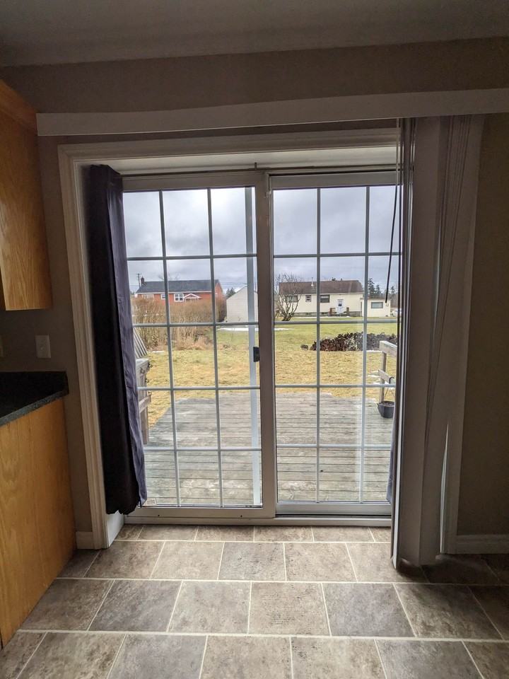 31 Breeze Dr #1 - Photo 5 of 19