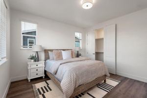 featured image of 1400 Burbank Ave