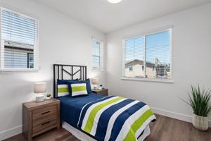 featured image of 1400 Burbank Ave