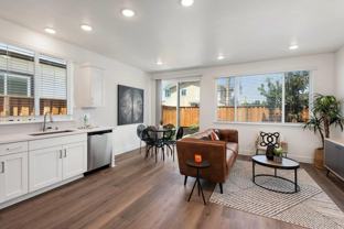 1400 Burbank Ave - Photo 1 of 1