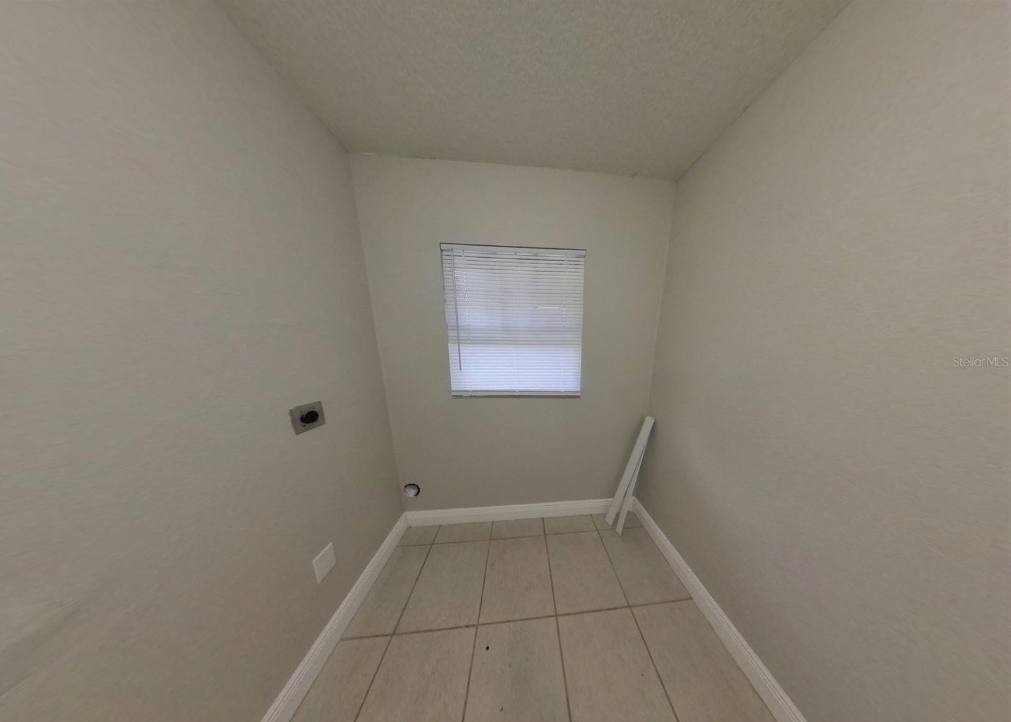 210 N Lone Oak Dr - Photo 6 of 8
