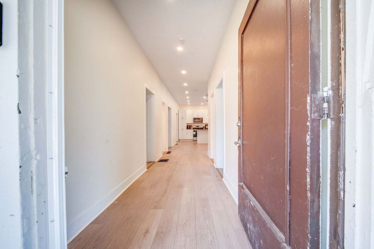 205 E 14th Ave - Photo 4 of 50