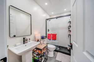 featured image of 72 E Frambes Ave