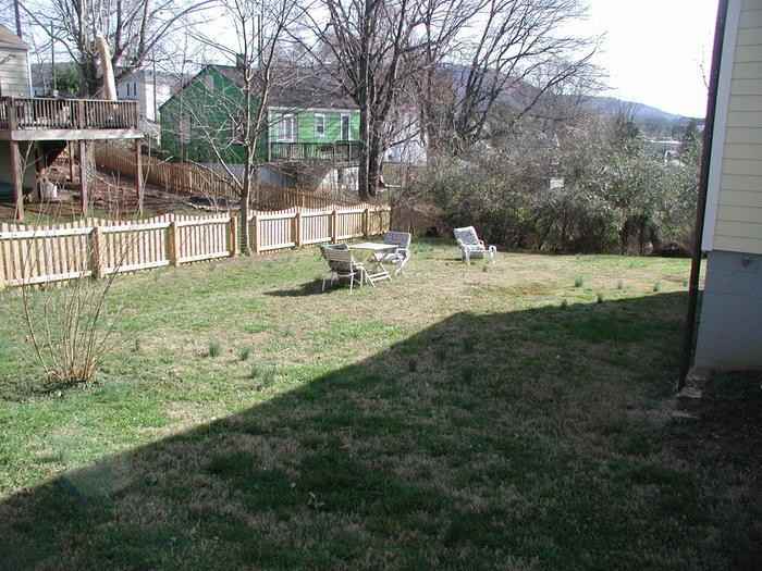 1304 Avon St - Photo 5 of 13