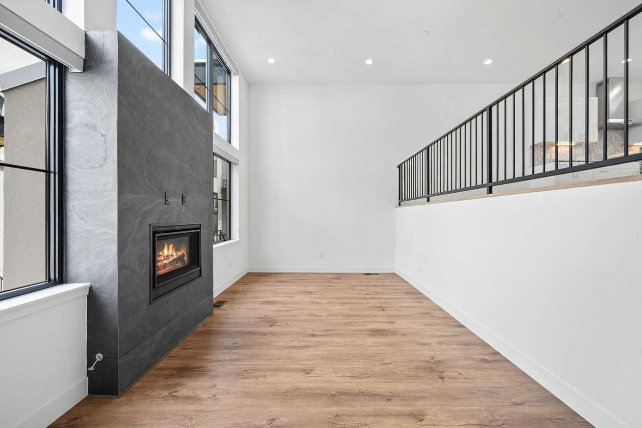 818 Ash St - Photo 3 of 38