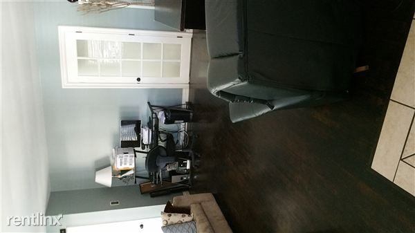 120 E Barclay St - Photo 2 of 20