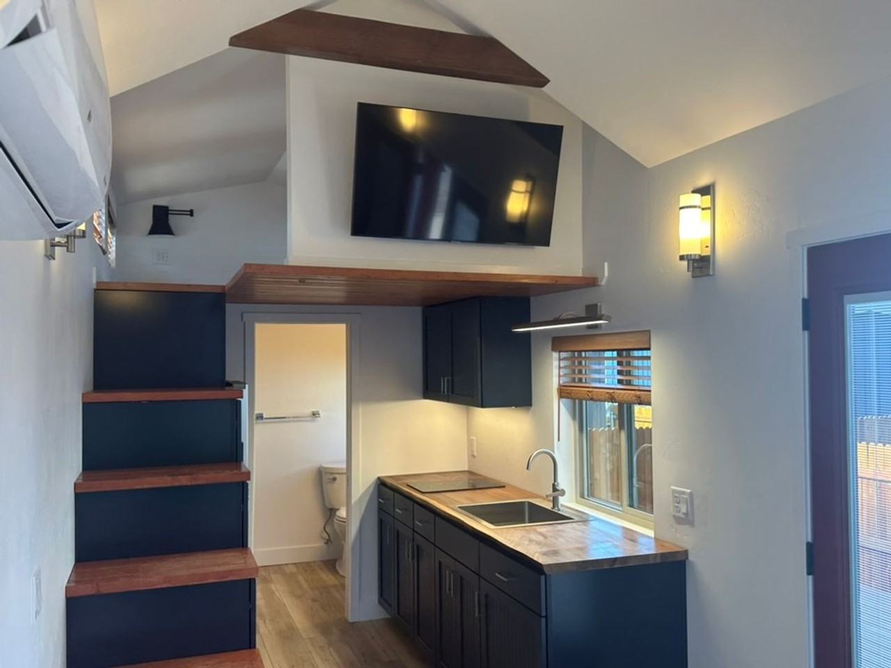 1411 N 4th St - Photo 2 of 11