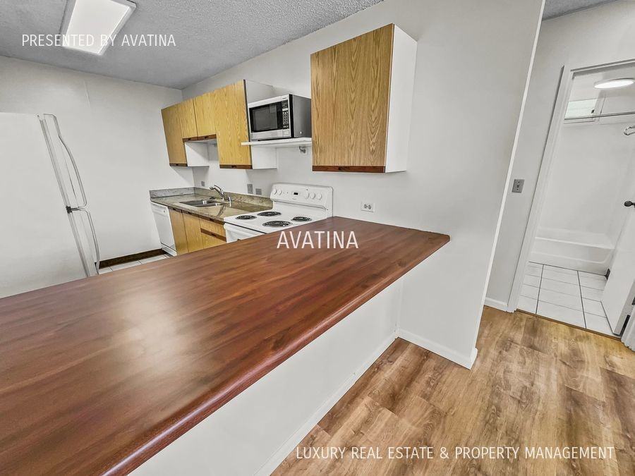 1032 Kinau St #401 - Photo 7 of 16