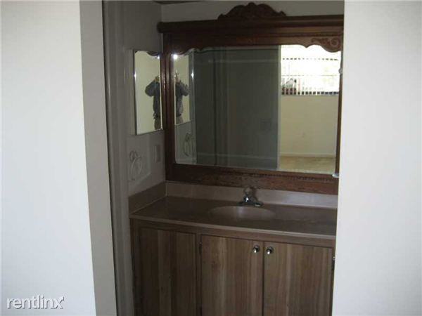 10855 SW 112th Ave - Photo 3 of 11