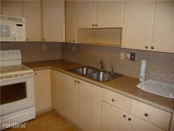 8820 SW 123rd Ct - Photo 3 of 11