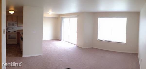 Amesbury Court Apartments - Photo 2 of 8