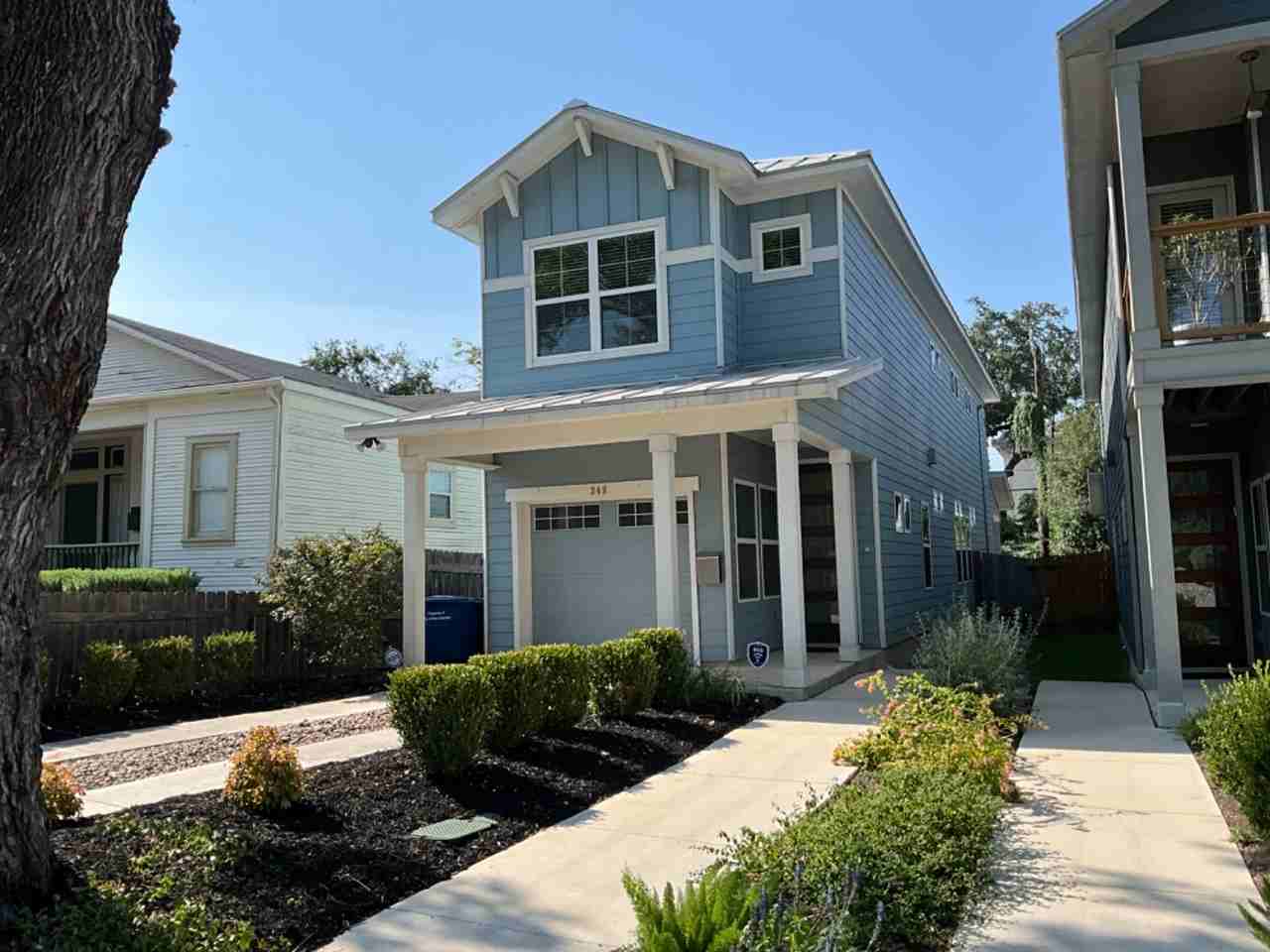 348 Claremont Ave - Photo 2 of 44