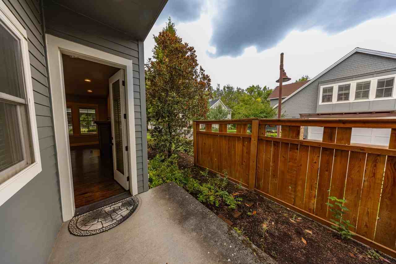 4122 Nw 77th Ave - Photo 4 of 29