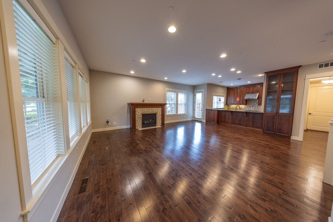 4122 Nw 77th Ave - Photo 7 of 29
