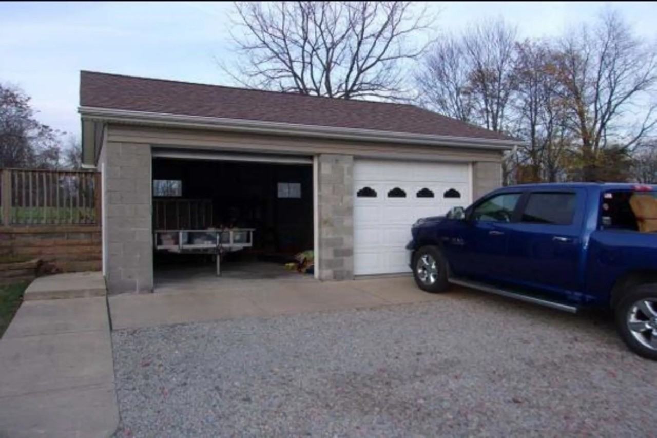 175 Hervey Ln - Photo 3 of 50