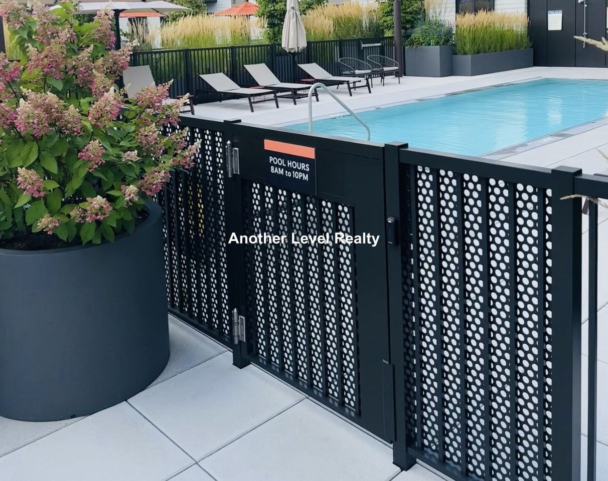 Sydney St #311 - Photo 4 of 13