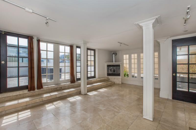 14A Surrey St - Photo 2 of 9