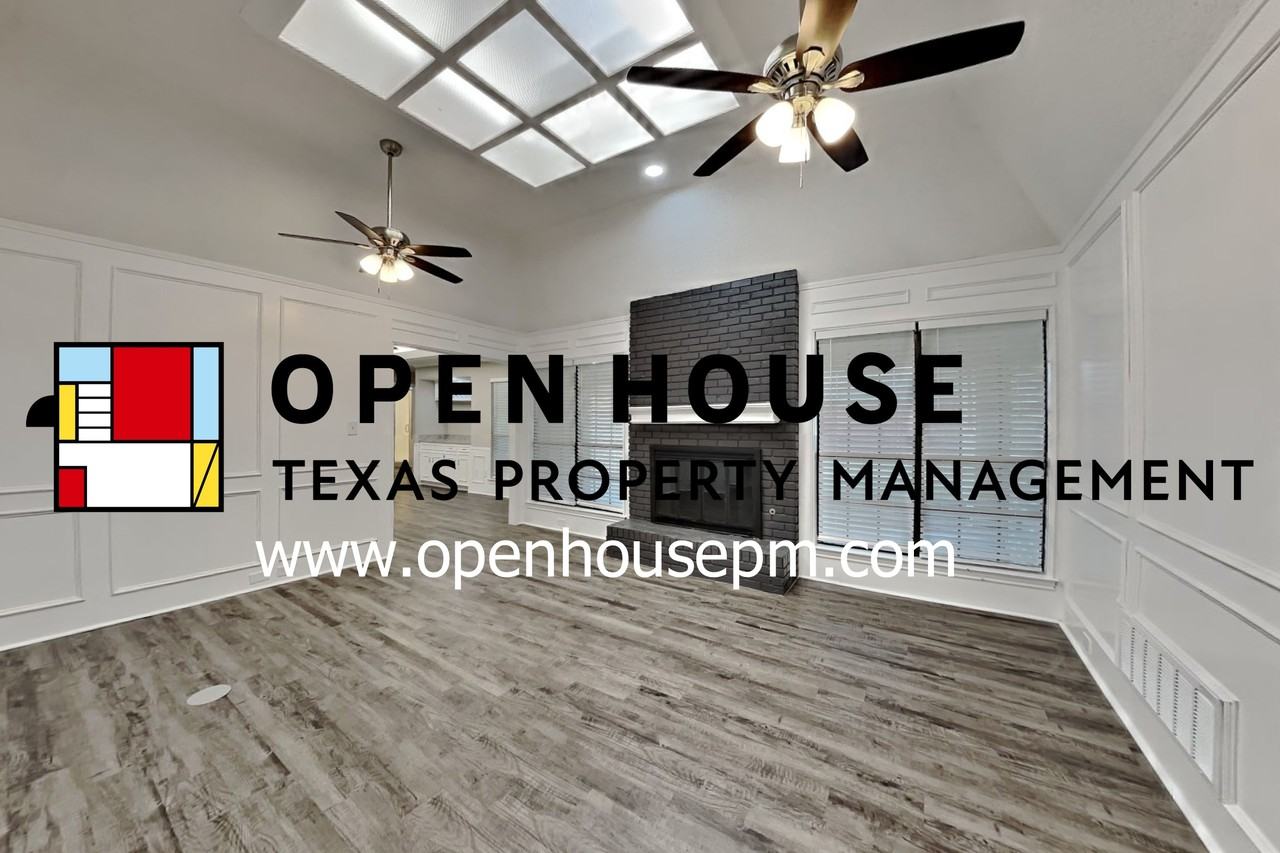 2557 Honeysuckle Dr - Photo 3 of 31