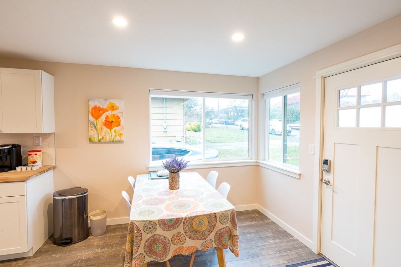 8985 Sw Center St #NA - Photo 5 of 22