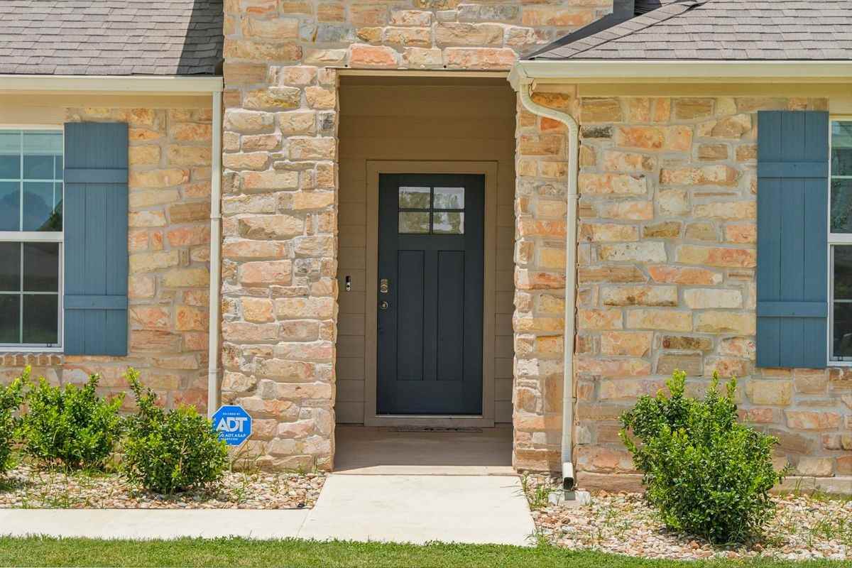 102 Egret Dr - Photo 2 of 22