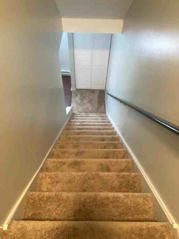 2115 Kenyon St - Photo 6 of 11