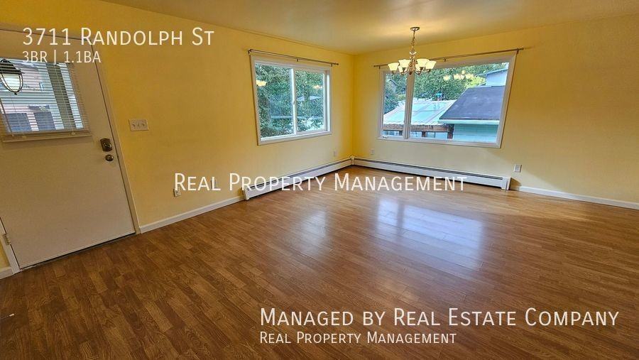 3711 Randolph St - Photo 3 of 19