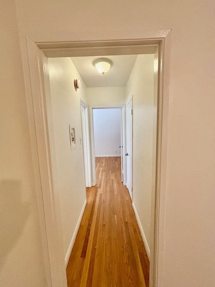 3916-3920 Kentucky Drive - Photo 2 of 6