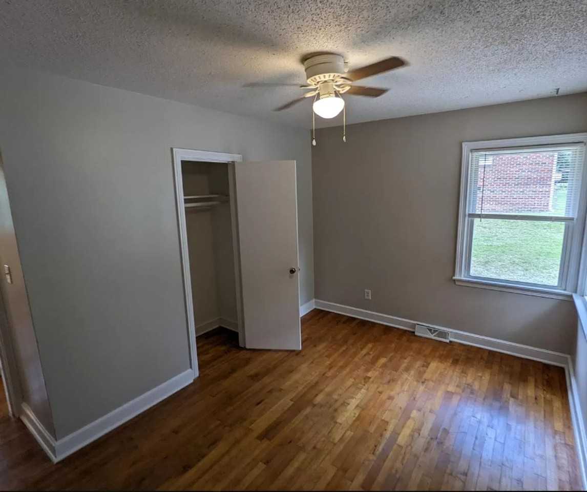15 Sierra Ct - Photo 5 of 7