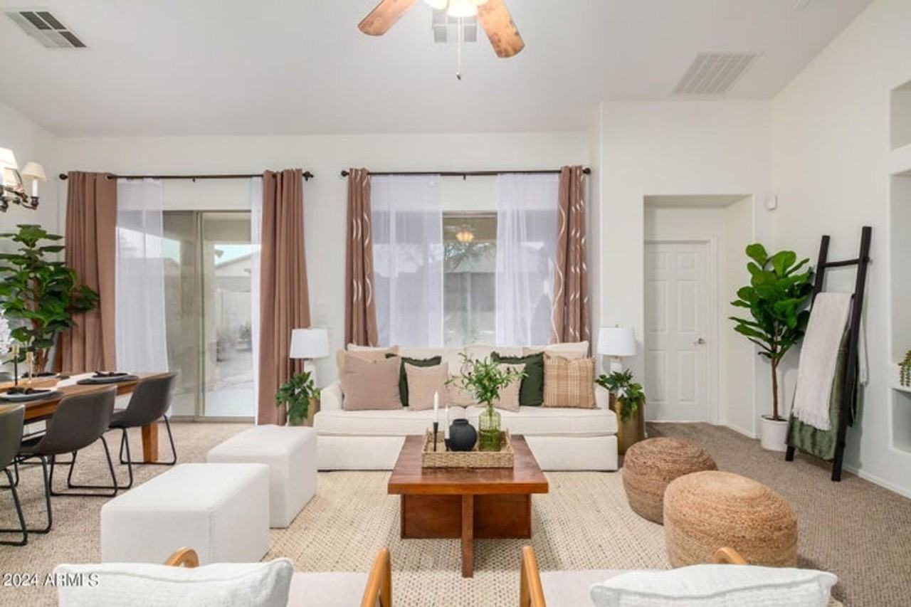 17536 W Desert View Ln - Photo 5 of 36