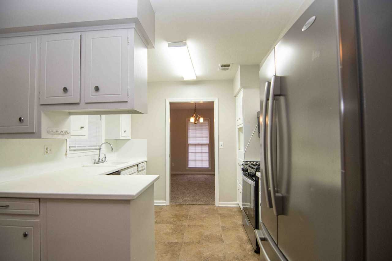 4100 King Arthur Pl #NA - Photo 5 of 12