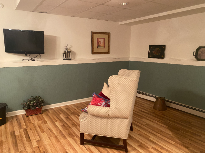 780 North Rd - Photo 2 of 8