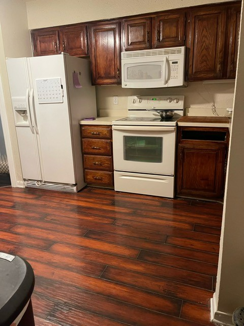 2611 Encina - Photo 2 of 4
