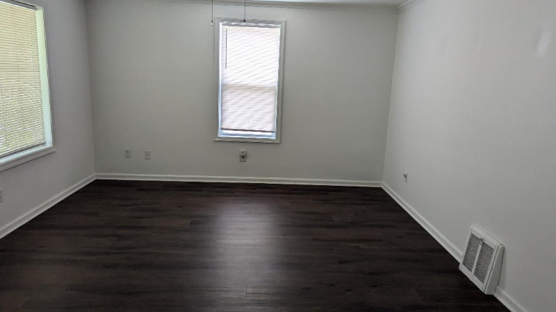 2011 Ottawa St - Photo 3 of 5