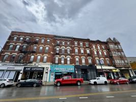 featured image of 1549 W Chicago Ave #3