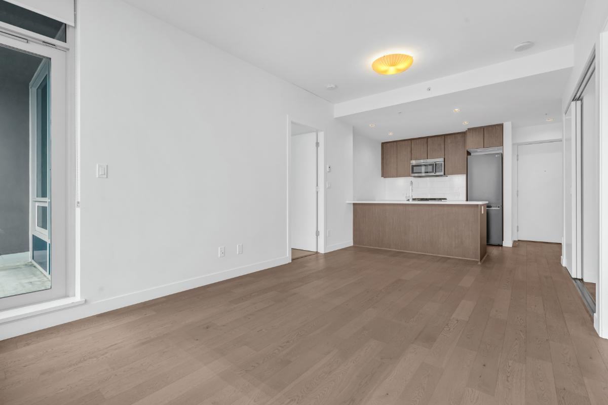 9080 University Crescent #11xx - Photo 5 of 21