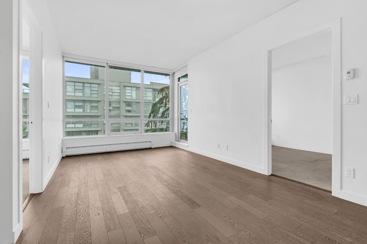 9080 University Crescent #11xx - Photo 6 of 21