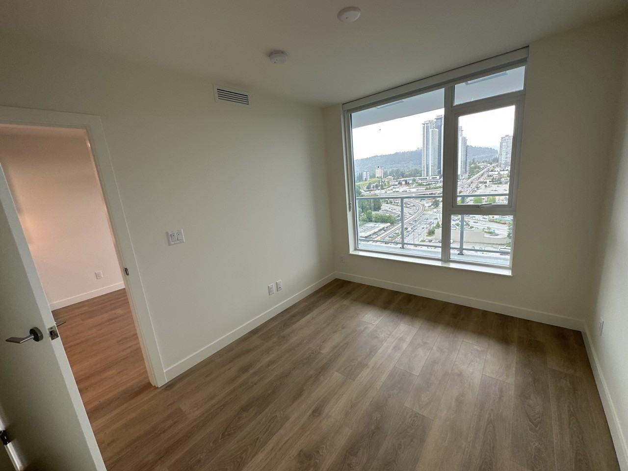 318 Alderson Avenue - Photo 4 of 6