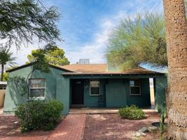 featured image of 3045 E Drachman St