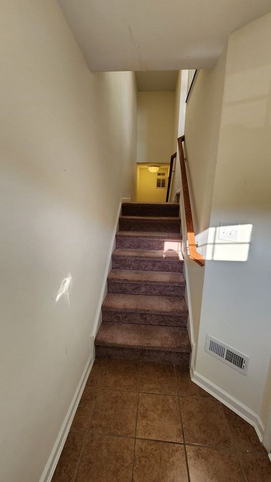 425 Scarecrow Ct - Photo 3 of 25