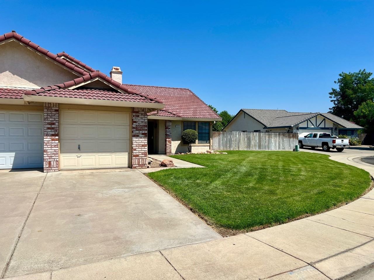 3416 Inland Ct - Photo 3 of 50