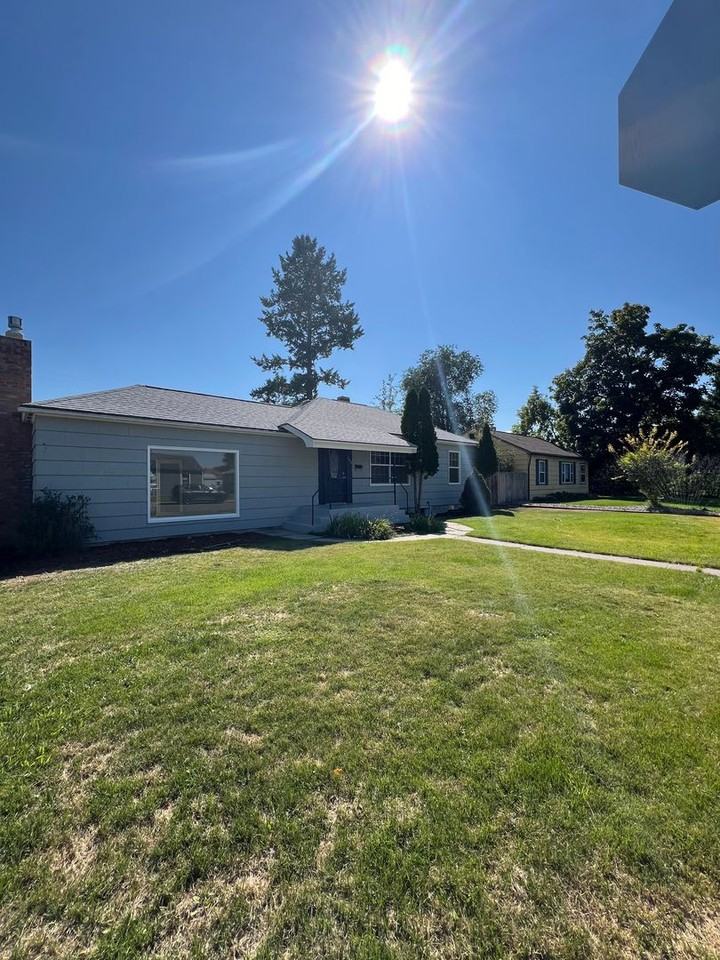 405 Livingston Ave - Photo 3 of 50