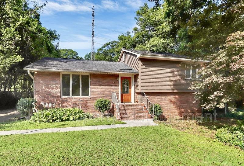 5022 Furman Pl - Photo 2 of 29