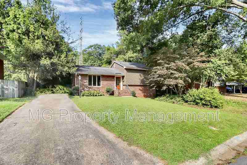 5022 Furman Pl - Photo 3 of 29