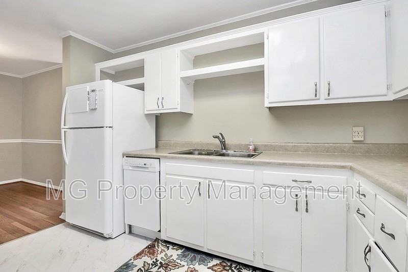 5022 Furman Pl - Photo 7 of 29